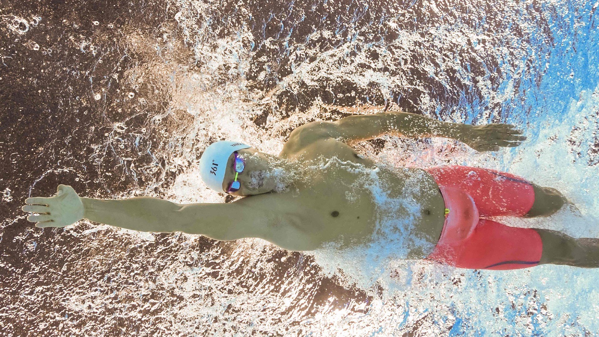 高尔的进攻组织与快速反击，令袋鼠队攻势凌厉